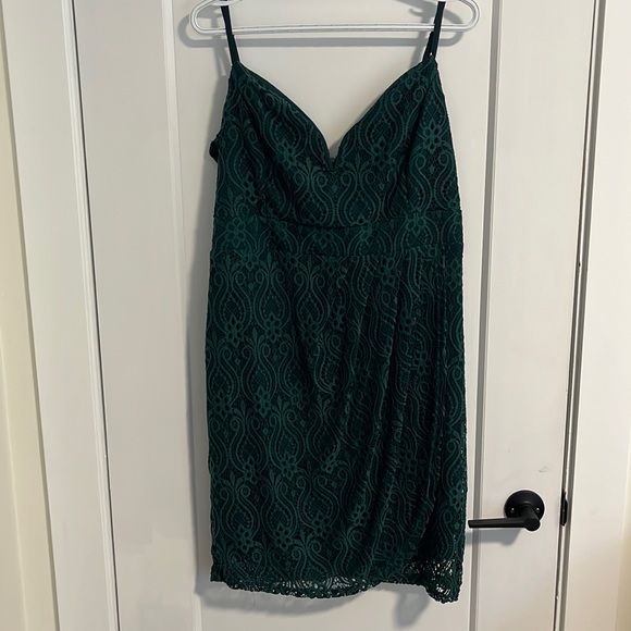 Le Chateau Cocktail Dress - Picture 1 of 7